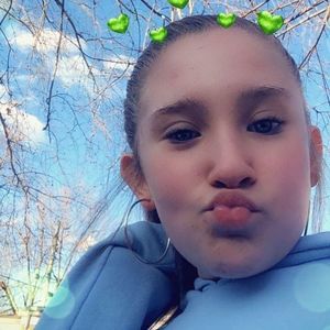 Meet your Posher, Hayley